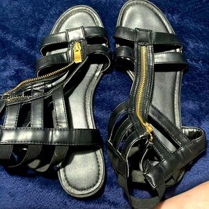 Selling shoes!! Both are size 9 in woman’s!!